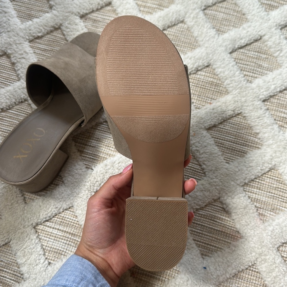 Block Heel - Picture 5 of 8